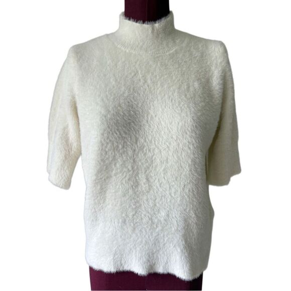 Bailey/44 Revolve Fuzzy Sweater Top size m Off White Short Sleeve - Picture 1 of 6